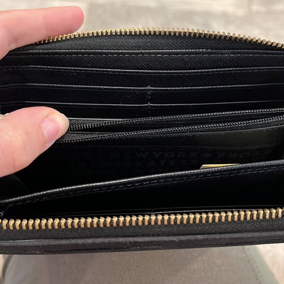 Kate Spade Black White Striped Large Wallet - Picture 7 of 7